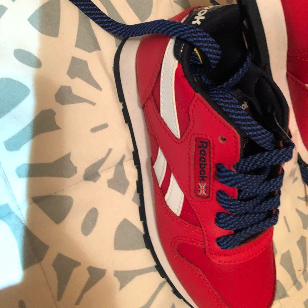Red Reebok’s classic - Picture 4 of 4